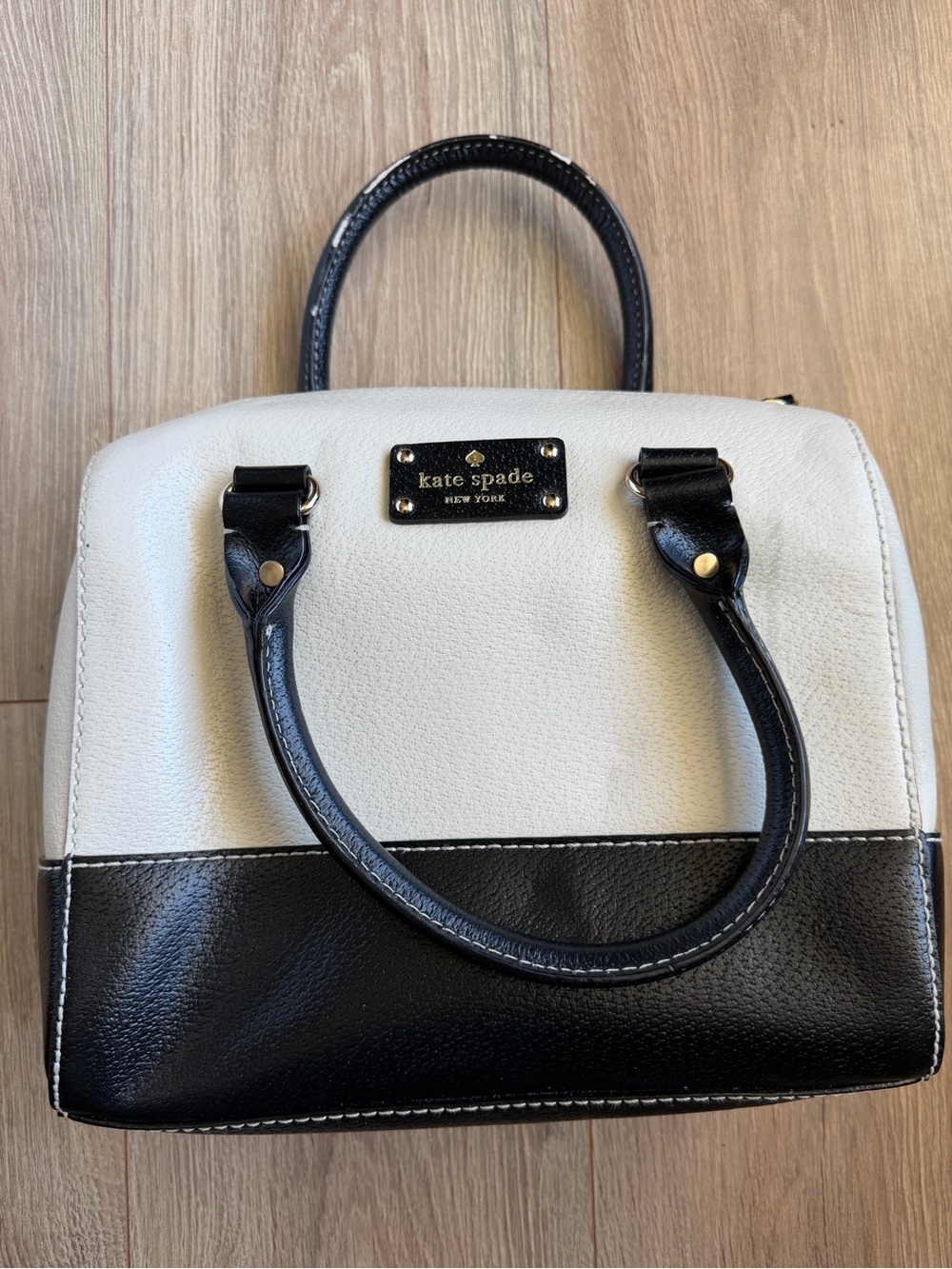 kate spade Black and White Leather Two-Tone Satchel ***see flaws***